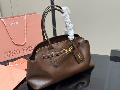 شنطة ميوميو (متوفرة بعدة الوان)