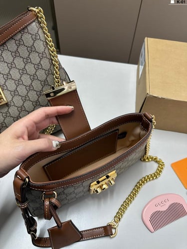 شنطة قوتشي ( متوفرة بعدة الوان واحجام )