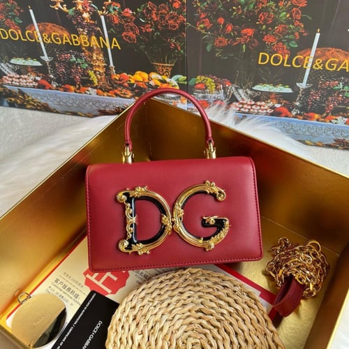 شنطة دولشي اند غابانا D&G (متوفرة بعدة الوان)