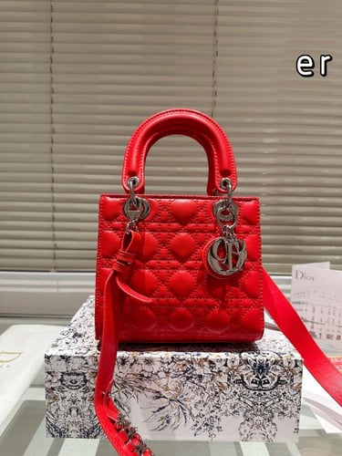 شنطة ليدي ديور لون الهاردوير فضي 20cm Lady Dior (م...