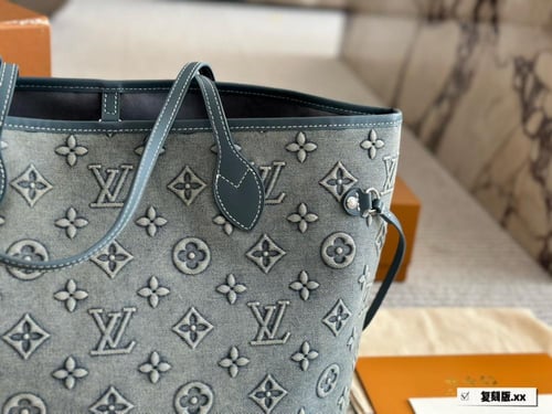 شنطة لويس فيتون Neverfull
