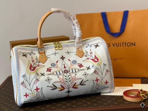 شنطة دفل 45cm لويس فيتون