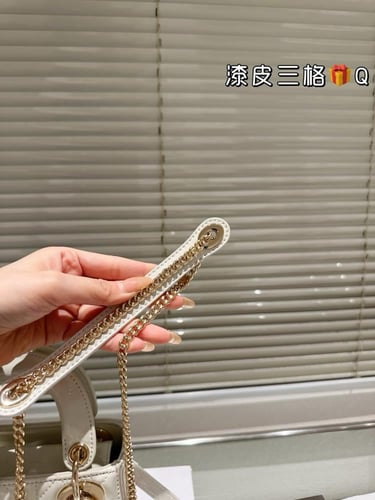 شنطة ليدي ديور 17cm Lady Dior (متوفرة بعدة الوان)