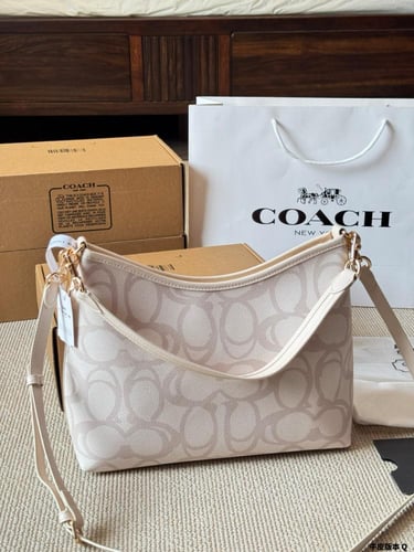 شنطة كوتش Laurel (متوفرة بعدة الوان)