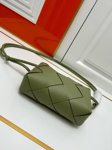 شنطة بوتيقا كاسيت Cassette