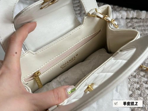 شنطة شانيل كيلي