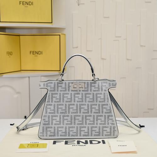 شنطة فندي بيكابو Peekaboo كريستال