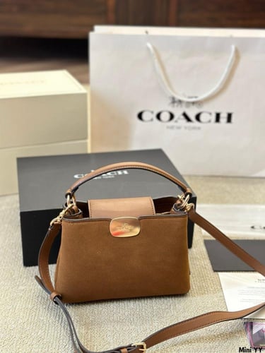 شنطة كوتش اليزا Eliza Carryal ( متوفرة بعدة الوان...