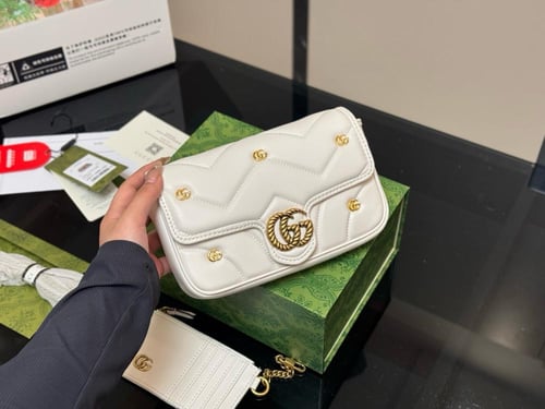 شنطة قوتشي مارمونت Marmont (متوفرة بعدة الوان)