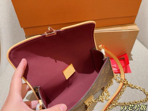 شنطة لويس فيتون Camille