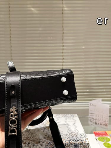 شنطة ليدي ديور لون الهاردوير فضي 20cm Lady Dior (م...