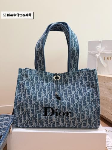 شنطة ديوريفييرا ديور بوك توت | Dioriviera Dior Book Tote