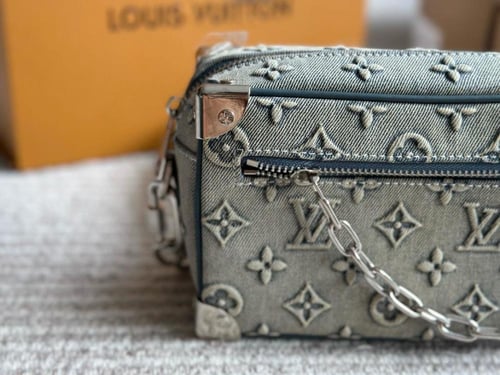 شنطة لويس فيتون سوفت ترانك Soft trunk