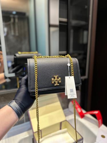 شنطة توري بورش