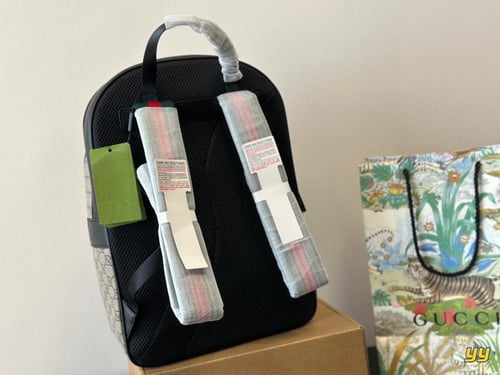 شنطة ظهر قوتشي ( بالوان متعدده )