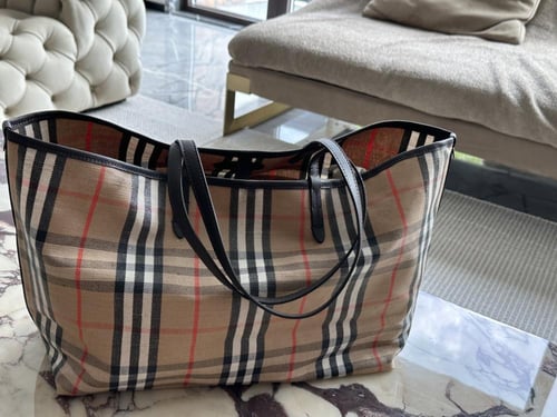 شنطة بربري Burberry tote