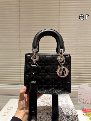 شنطة ليدي ديور لون الهاردوير فضي 20cm Lady Dior (م...