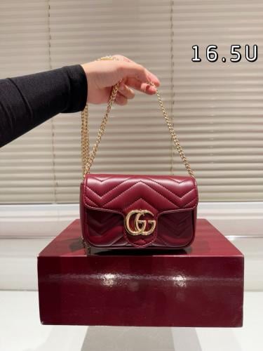 شنطة قوتشي Marmont 16.5cm