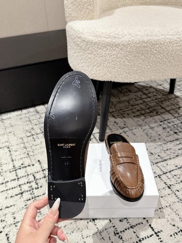 حذاء رسمي سان لوران