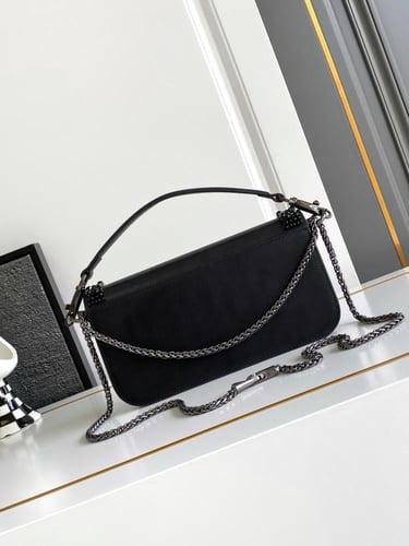 شنطة فالنتينو لوكو كريستال Valentino Loco 27cm