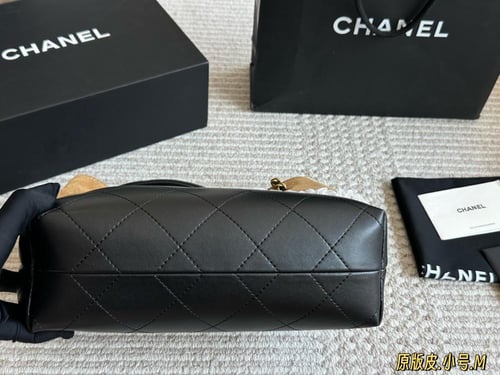 شنطة شانيل 28cm ( متوفرة بعدة الوان )