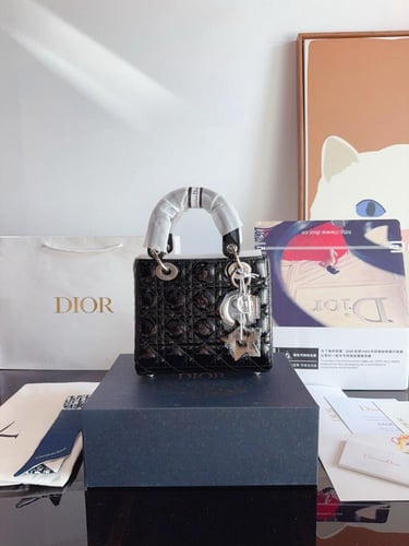 شنطة ديور Lady Dior ليدي ديور مقاس 20cm (متوفرة بع...