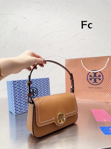 شنطة توري بورش