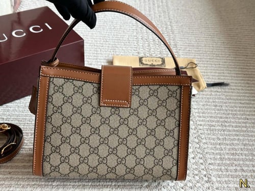 شنطة قوتشي Padlock 25cm