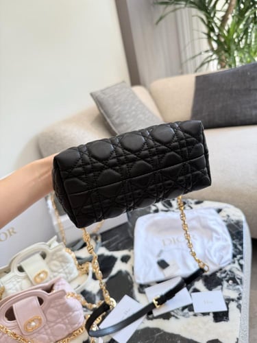 شنطة ديور جولي Dior Jolie (متوفرة بعدة الوان)