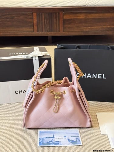 شنطة شانيل خامة كافيار مقاس 25cm (متوفر بعدة الوان...