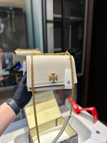 شنطة توري بورش