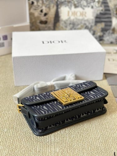 شنطة ديور Miss dior