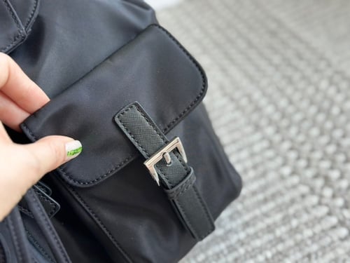 شنطة ظهر برادا