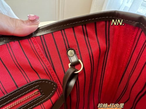 شنطة لويس فيتون نيفرفل