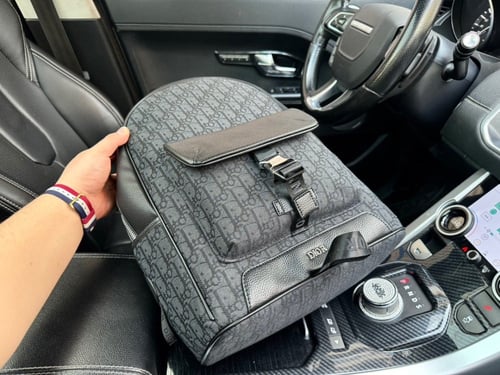 شنطة ظهر ديور Saddle