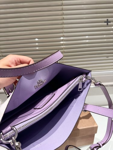 شنطة كوتش مولي