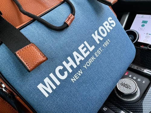 شنطة ظهر مايكل كورس