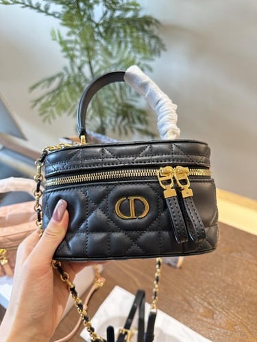 شنطة ديور Vanity (متوفرة بلونين)