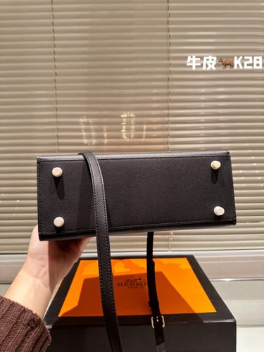 شنطة أرمز بيركن ( باحجام والوان متعدده )