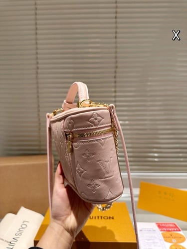 شنطة لويس فيتون