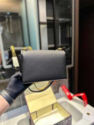 شنطة توري بورش