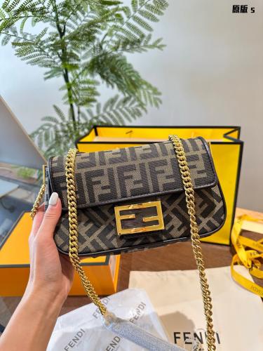 شنطة فندي باقيت Baguette