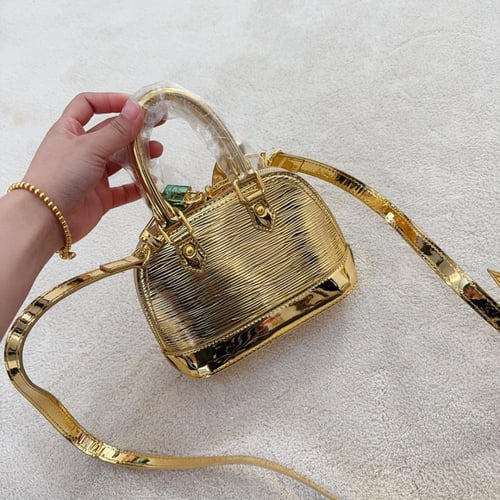 شنطة لويس فيتون نانو الما