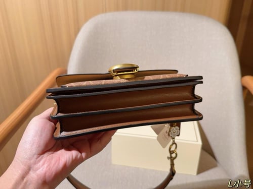 شنطة كوتش تابي Tabby مقاس 20cm