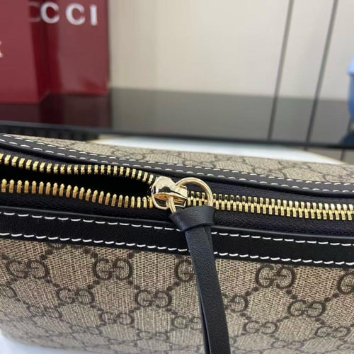 شنطة قوتشي Emblem