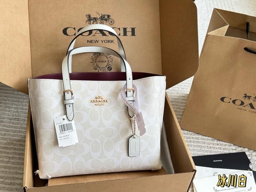 شنطة كوتش مولي Mollie (متوفرة بعدة الوان)