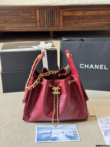 شنطة شانيل خامة كافيار مقاس 25cm (متوفر بعدة الوان...