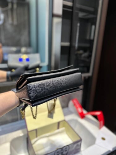 شنطة توري بورش