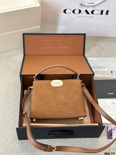 شنطة كوتش اليزا Eliza Carryal ( متوفرة بعدة الوان...