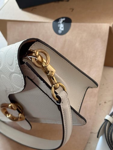 شنطة كوتش تابي Tabby